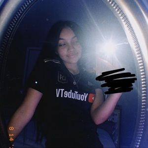 Meet your Posher, Mia